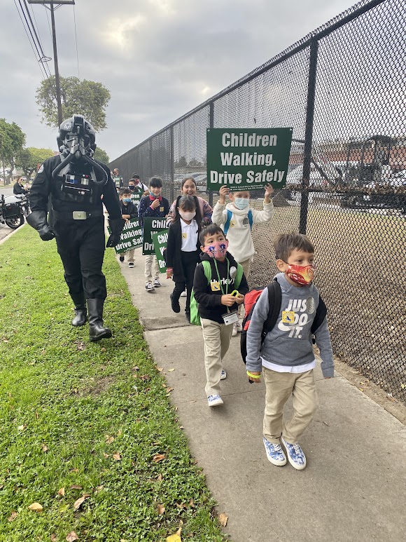 A Startrooper with students