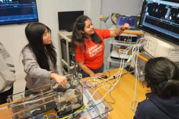 Students from Oxford Academy visit Johnson & Johnson as part of Anaheim Union High School District’s AIME program, which provides career mentoring and internship opportunities for students.