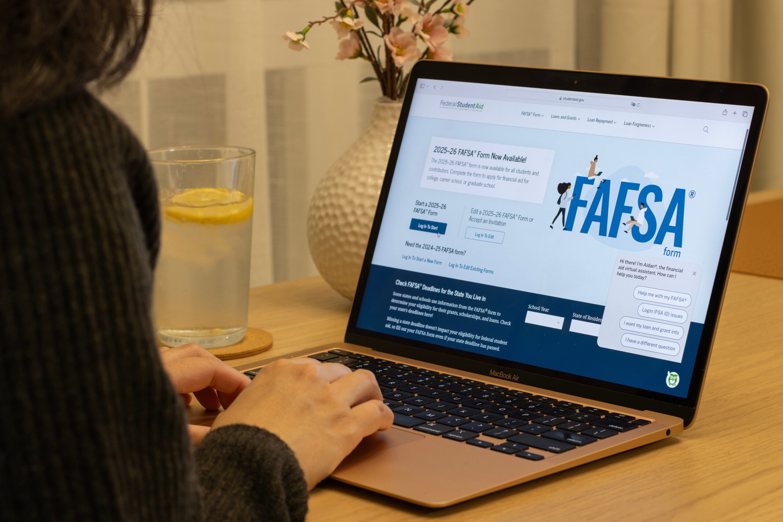 Laptop displaying FAFSA website