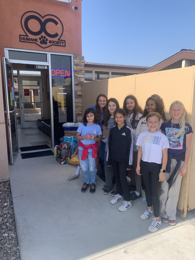 Eader Elementary Eagles donating to Orange County Humane Society