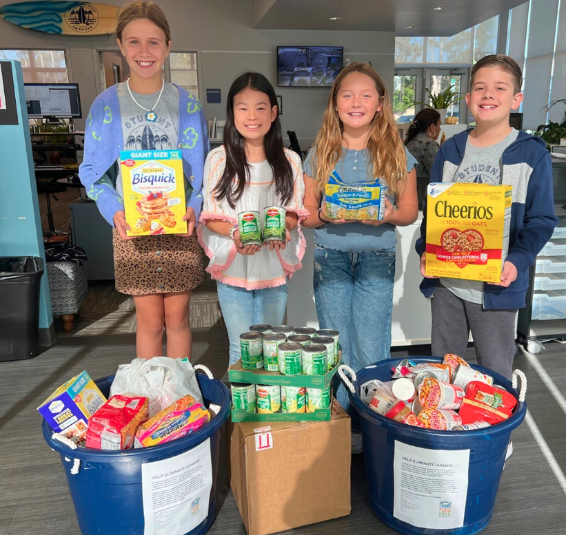 HBCSD Smith Elementary School's Thanksgiving food drive
